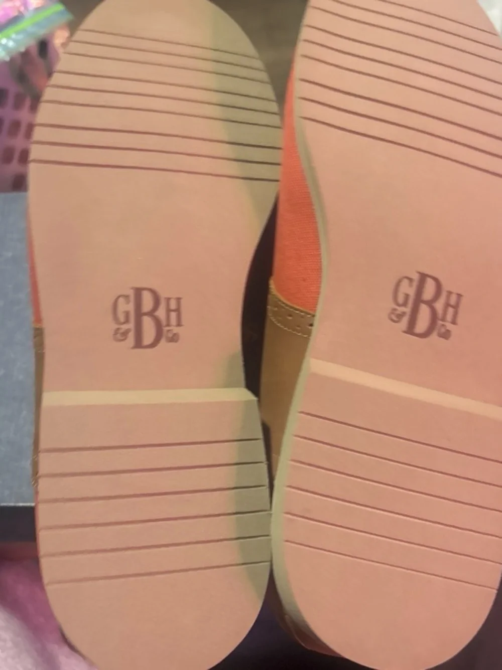 Men G.H. Bass & Co. Coral Canvas and Brown Leatherette Oxford Flats